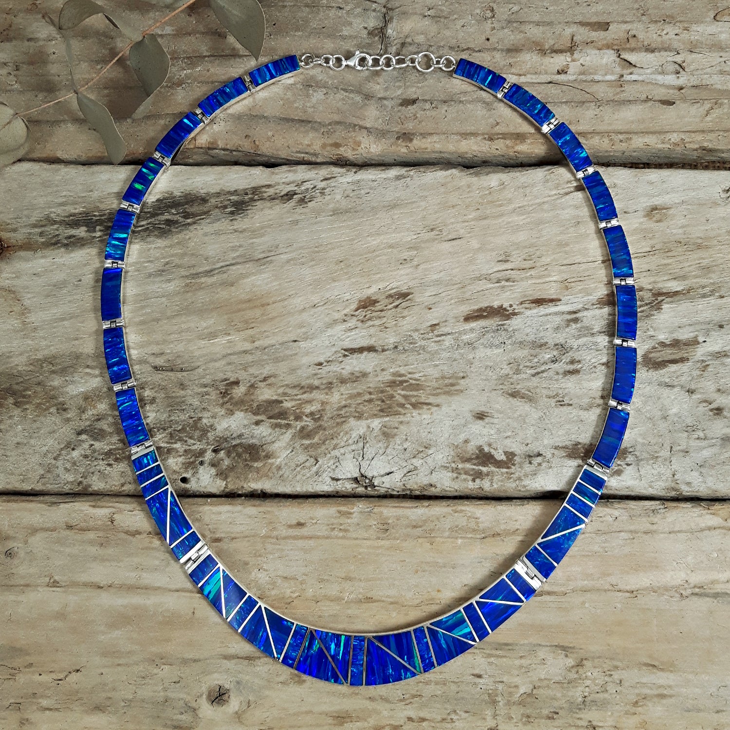 Flinder Nouveau Blue Necklace