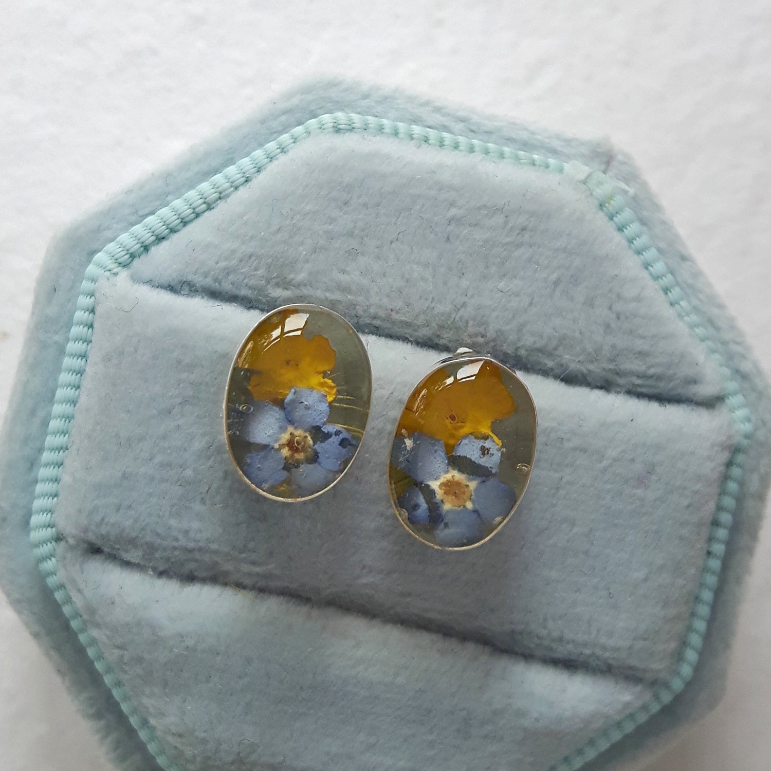 Flores Multi Oval Stud Earrings