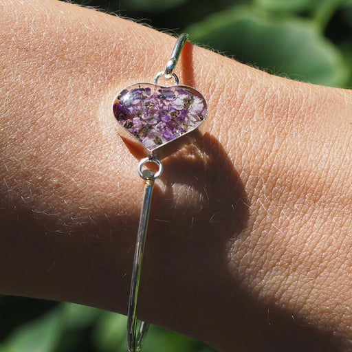 Flores Heather Heart Bangle