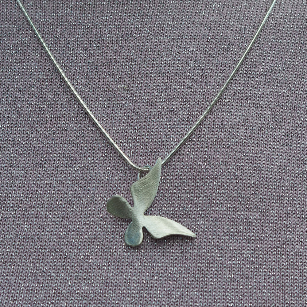 Mariposa Small Matt Pendant