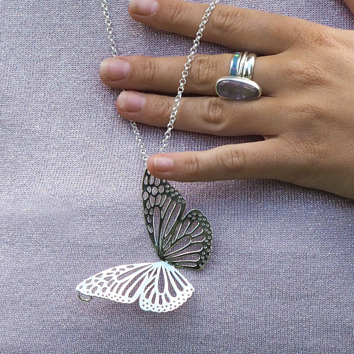 Monarca Large Butterfly Pendant