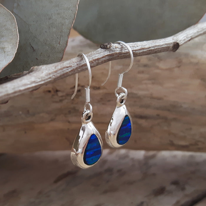 Flinder Blue Teardrop Drop Earrings