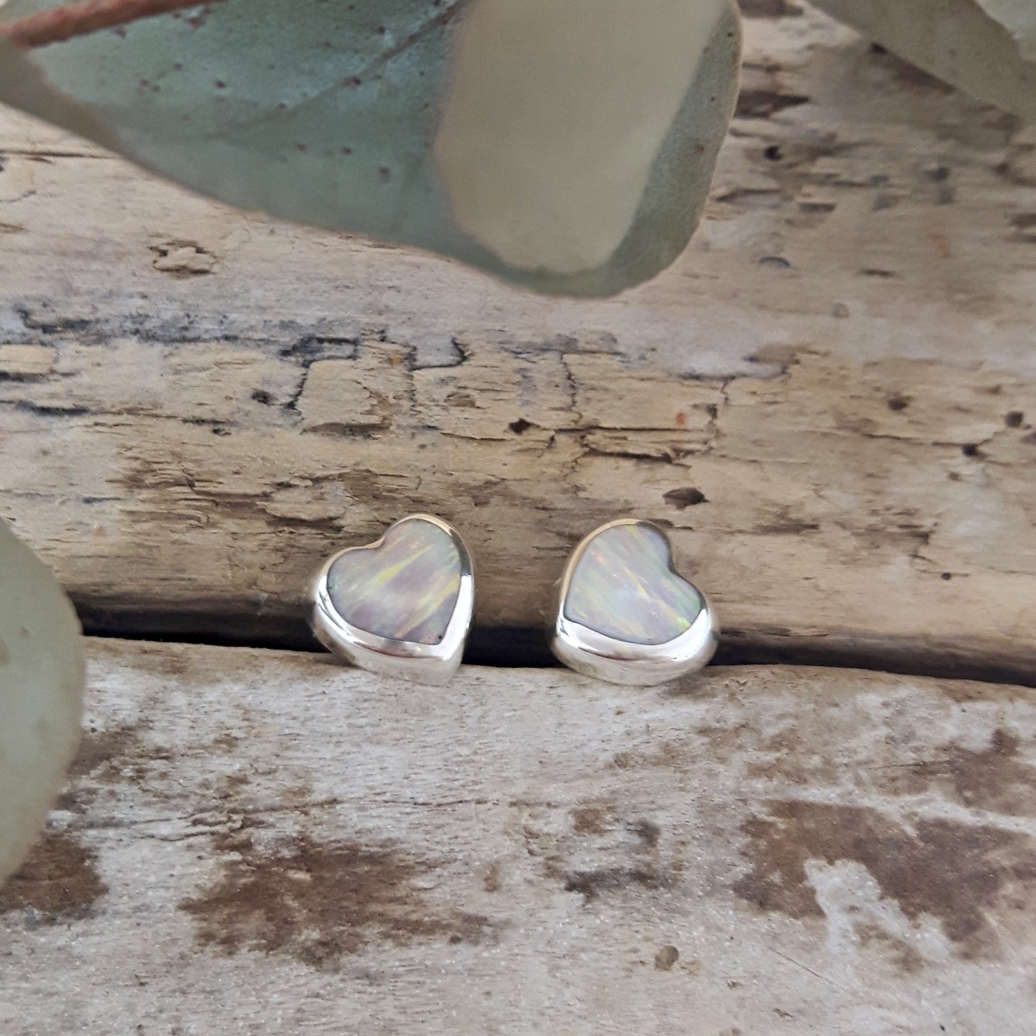 Flinder Heart White Small Stud Earrings