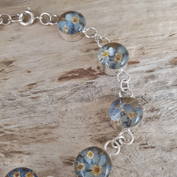 PERFECTLY IMPERFECT Flores Forget-Me-Not Round Medium Bracelet