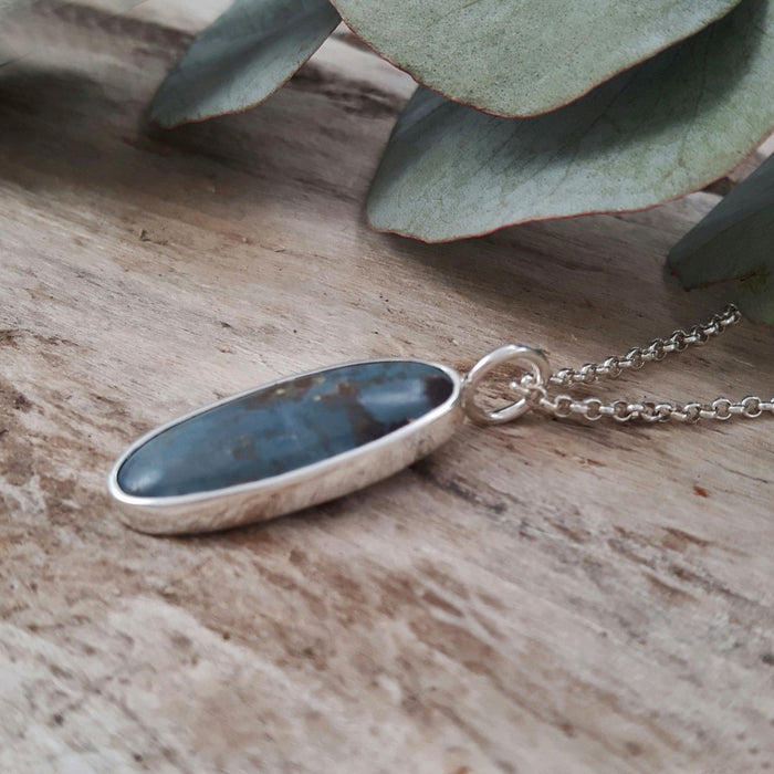 Dali Mexican Lapis Med Oval Pendant A