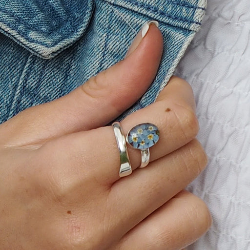 Flores Forget-Me-Not Adjustable Ring