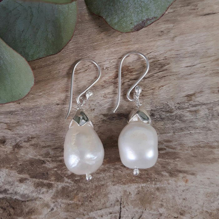 Lilith Small Pearl Drop Earrings