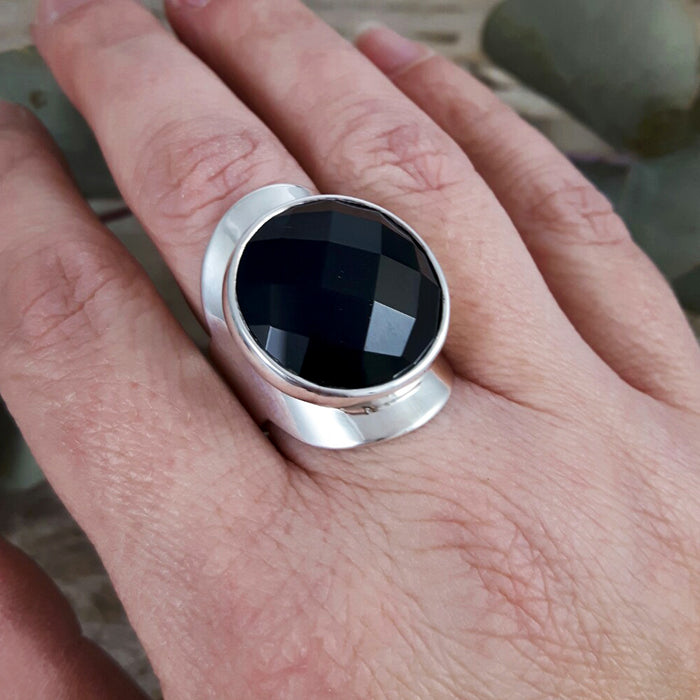Elegancia Round Onyx Ring
