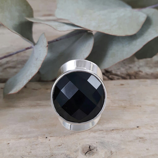 Elegancia Round Onyx Ring