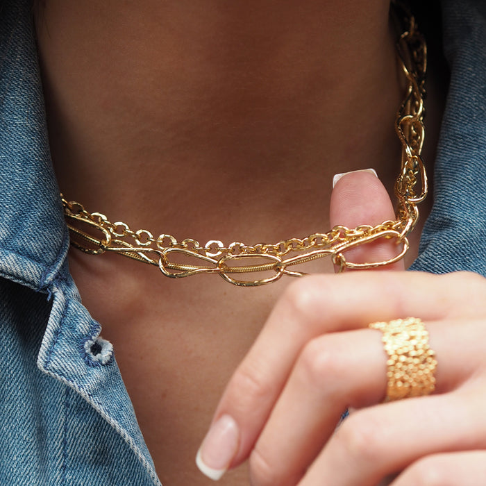 Foresta Phoebe T-Bar Gold Necklace