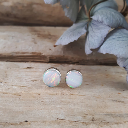 Flinder White Dotty Stud Earrings