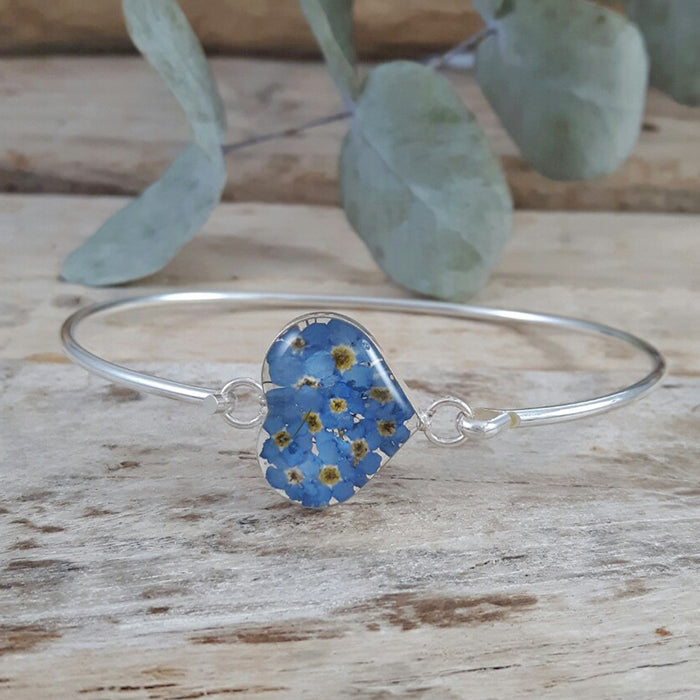 Flores Forget-Me-Not Heart Bangle