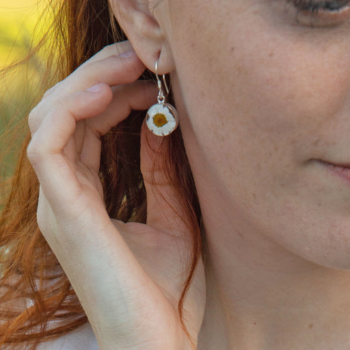 Flores Daisy Round Drop Earrings
