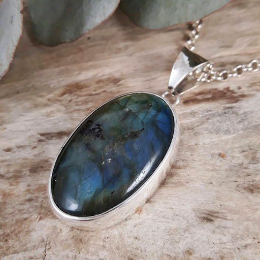 Monet Labradorite L Oval Pendant B