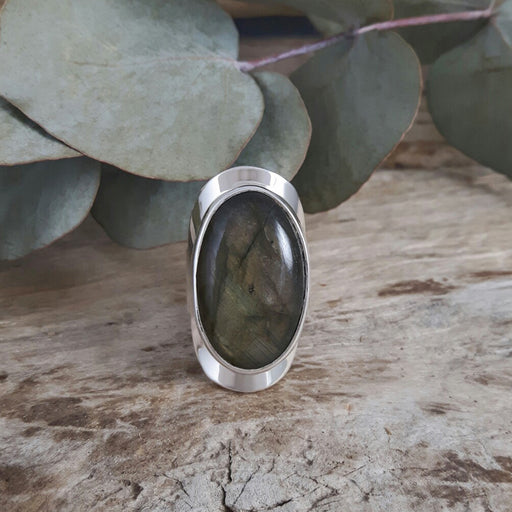 Monet Labradorite Oval L Ring C