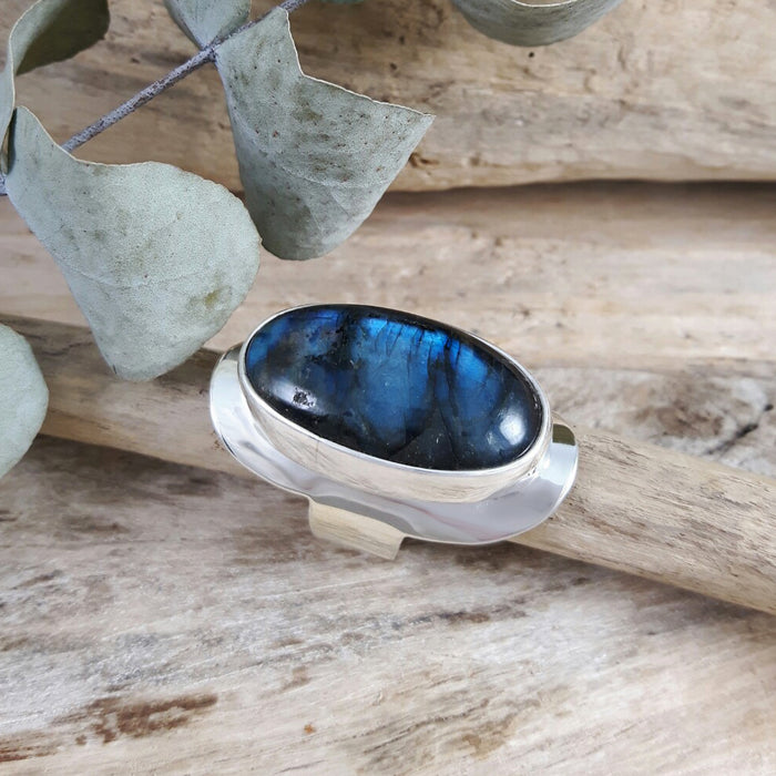 Monet Labradorite Oval L Ring D