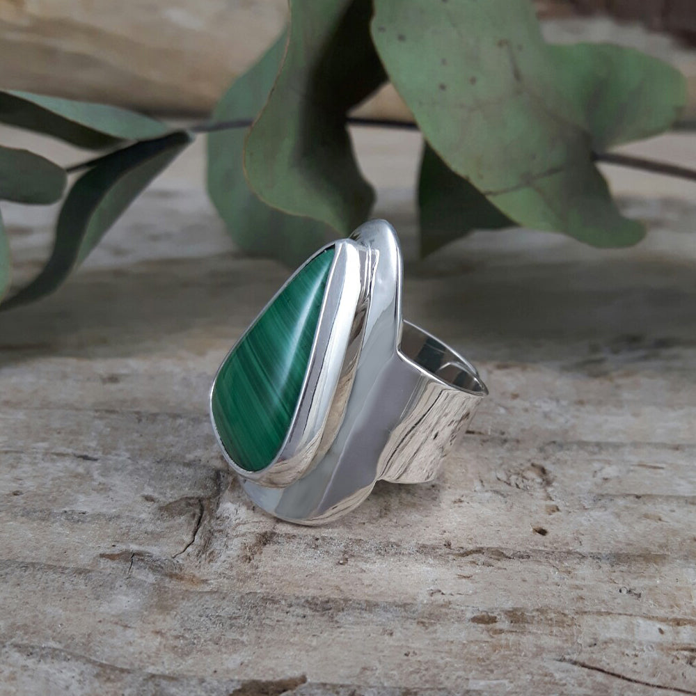 Monet Malachite Sml Adjustable Ring Teardrop B